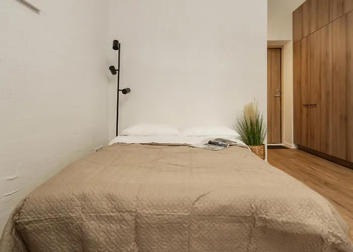 Air Apartment 112